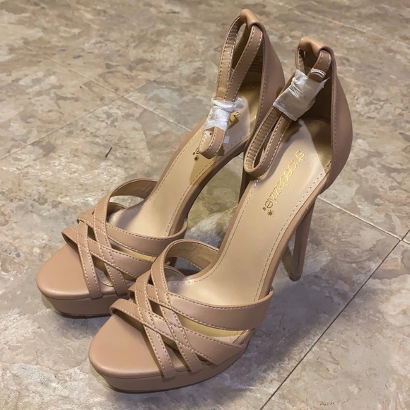 Shoedazzle Heals - Picture 1 of 7